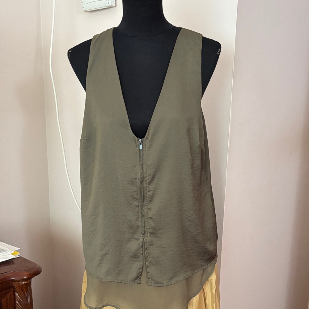 Banana Republic Deep V-Neck Olive Tank Top blouse